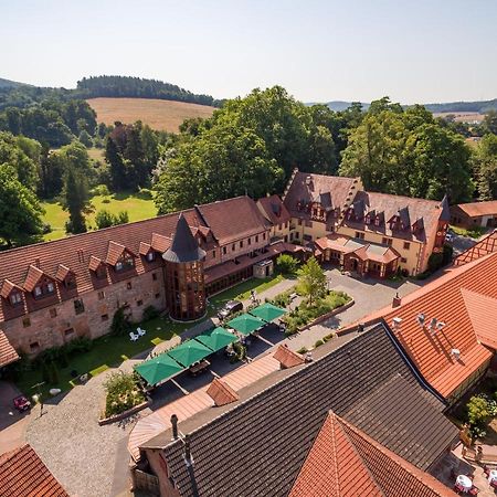 Schlosshotel Weyberhoefe Хёсбах Экстерьер фото